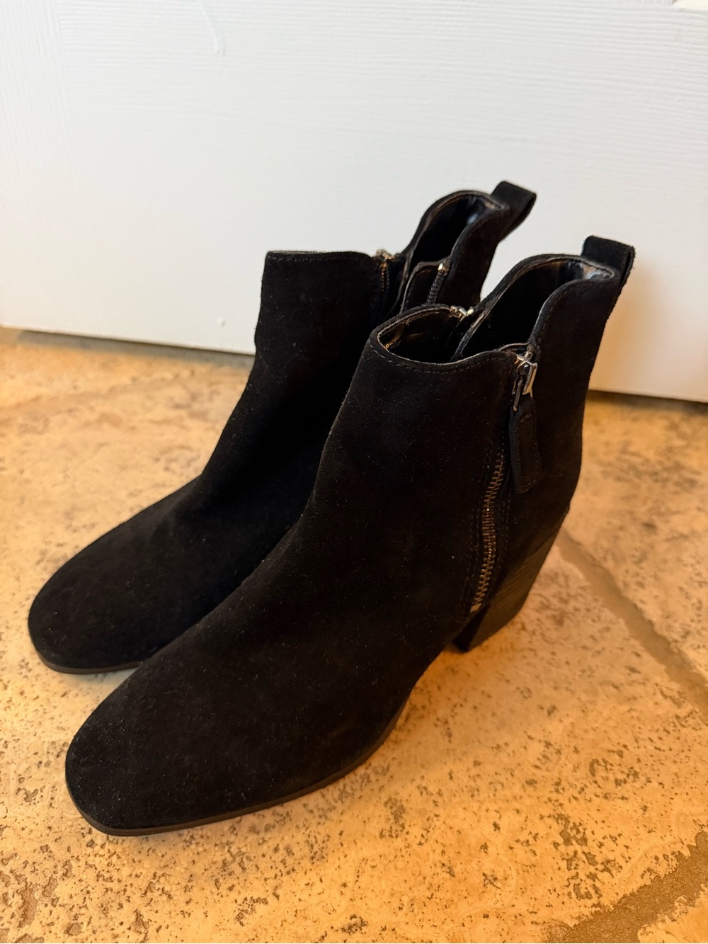 BLONDO black suede Waterproof ankle boots 8M
